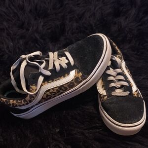 Stylish Black and Leopard Vans Shoes
